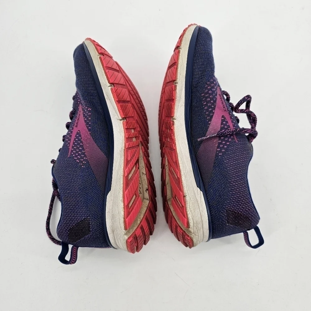 Brooks womens revel